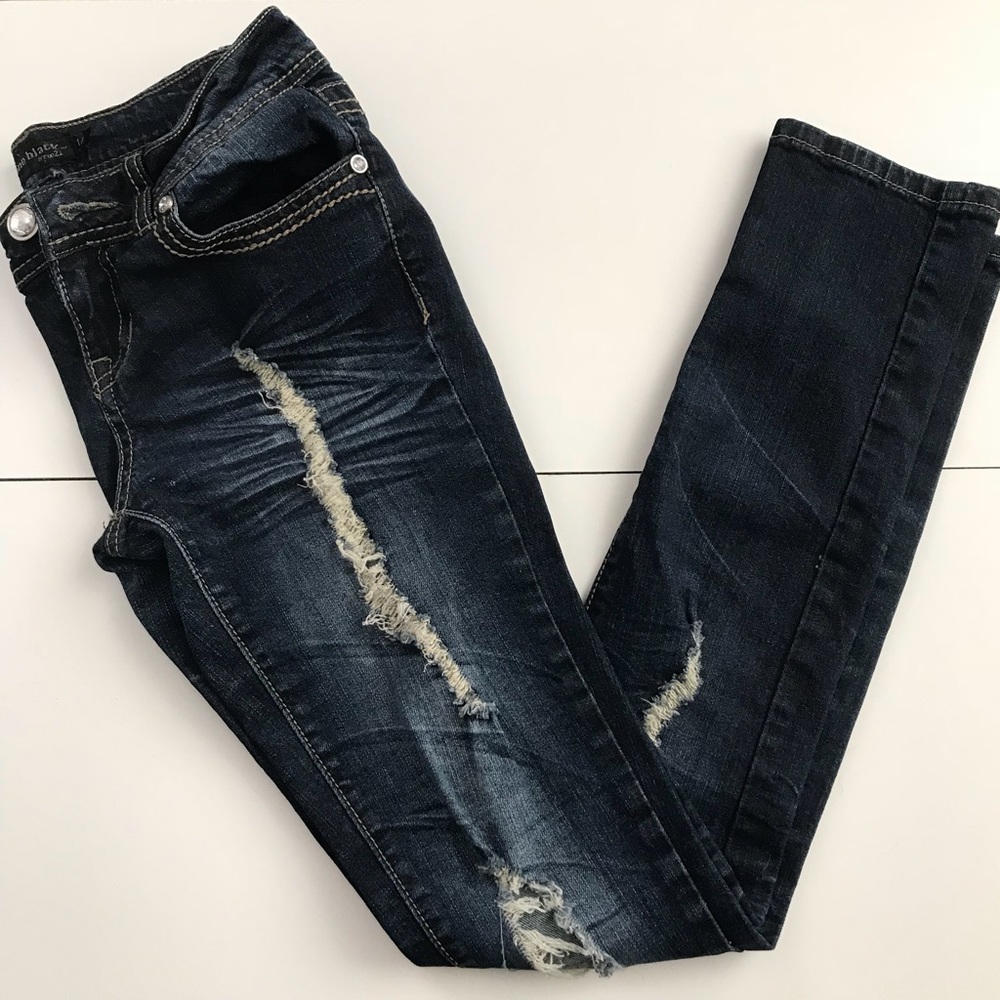 Rue 21 Dark Wash Distressed Skinny Jeans Size 1 / 2